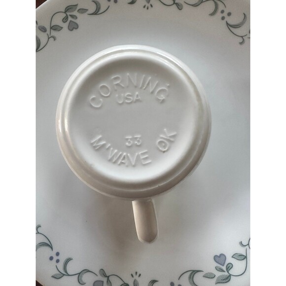 Corelle Dinner Plates and Mugs - Picture 7 of 15